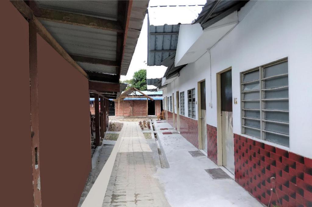 Oyo 90176 D'Cruz Sunrise Villa Pantai Cenang  Zewnętrze zdjęcie