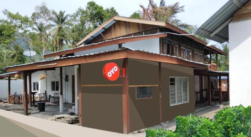 Oyo 90176 D'Cruz Sunrise Villa Pantai Cenang  Zewnętrze zdjęcie