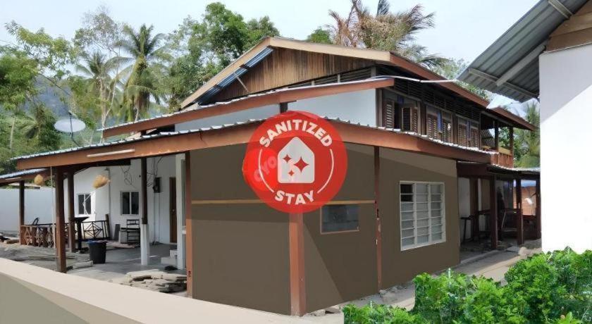 Oyo 90176 D'Cruz Sunrise Villa Pantai Cenang  Zewnętrze zdjęcie