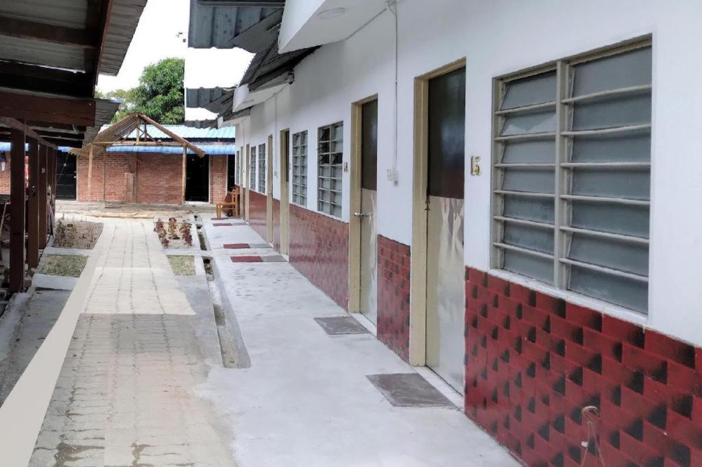 Oyo 90176 D'Cruz Sunrise Villa Pantai Cenang  Zewnętrze zdjęcie