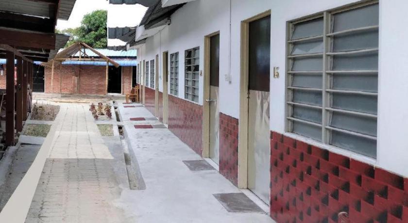 Oyo 90176 D'Cruz Sunrise Villa Pantai Cenang  Zewnętrze zdjęcie