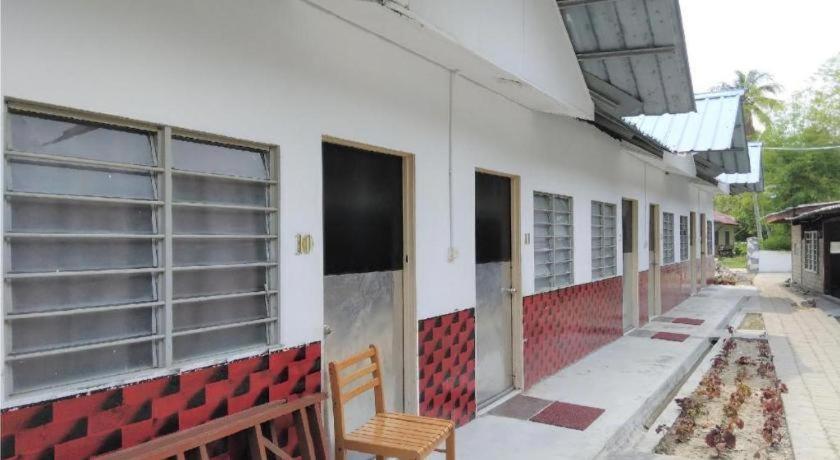 Oyo 90176 D'Cruz Sunrise Villa Pantai Cenang  Zewnętrze zdjęcie